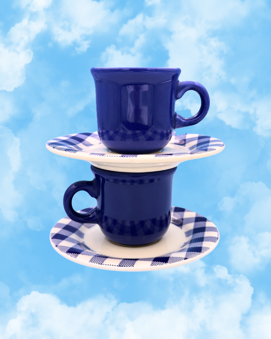 2 tasses vintage Geneviève Lethu avec soucoupe motif carreaux bleu